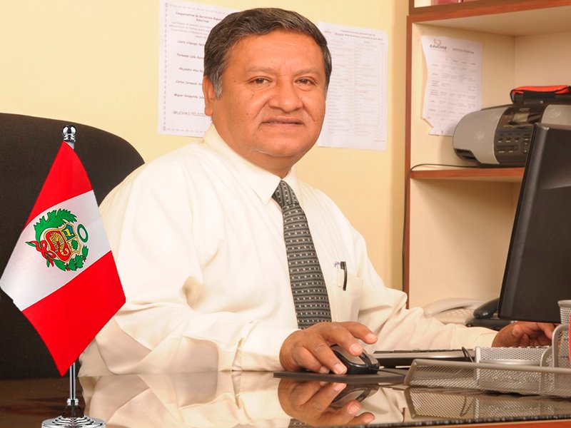 SalazarPiscoya2doDecano